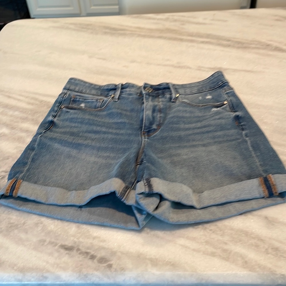 WHBM DISTRESSED SHORTS